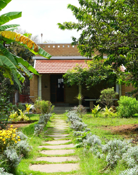 Community kitchens as livelihood anchors